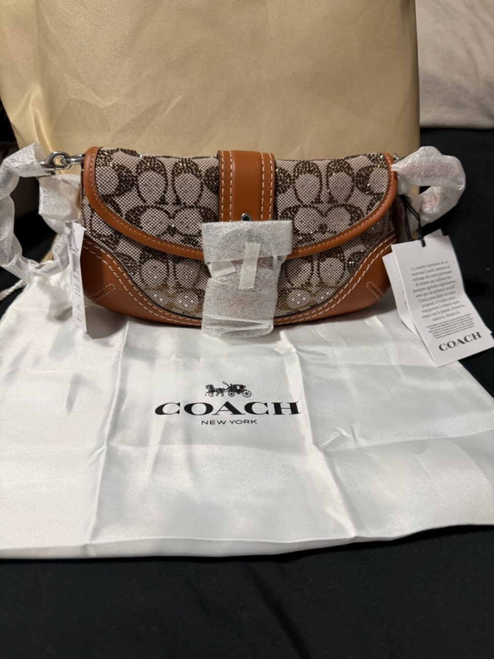 Coach Soho 25 in Crystal Signature Jacquard CBJ65 - Picture 2 of 6